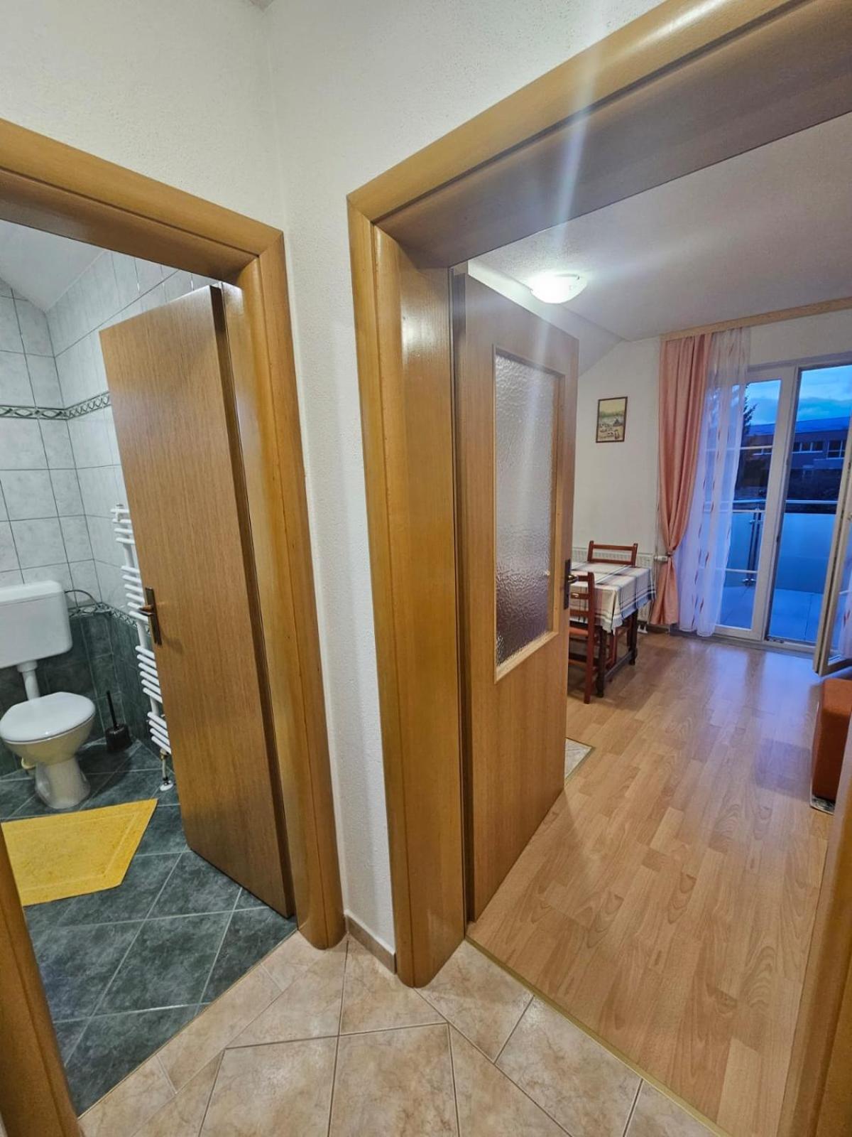 Apartman M. Rados Kupres  Exteriör bild
