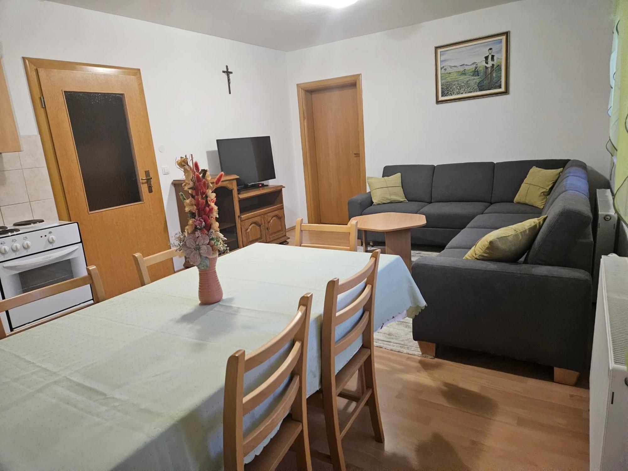 Apartman M. Rados Kupres  Exteriör bild